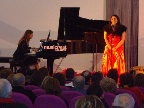 Anna Corvino.jpg