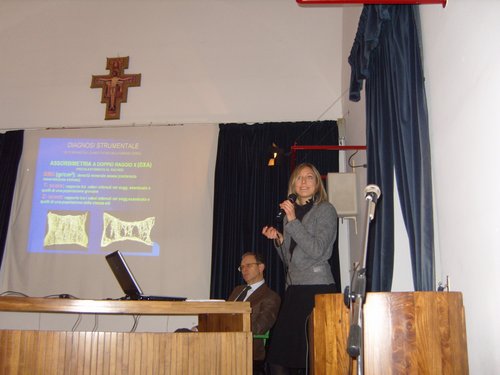 Il Prof. Dr. A. Tirelli e la Dr. ssa Tirelli - L'osteoporosi.jpg